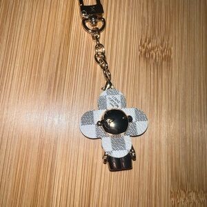 Unbranded fashion Gold and White Keychain